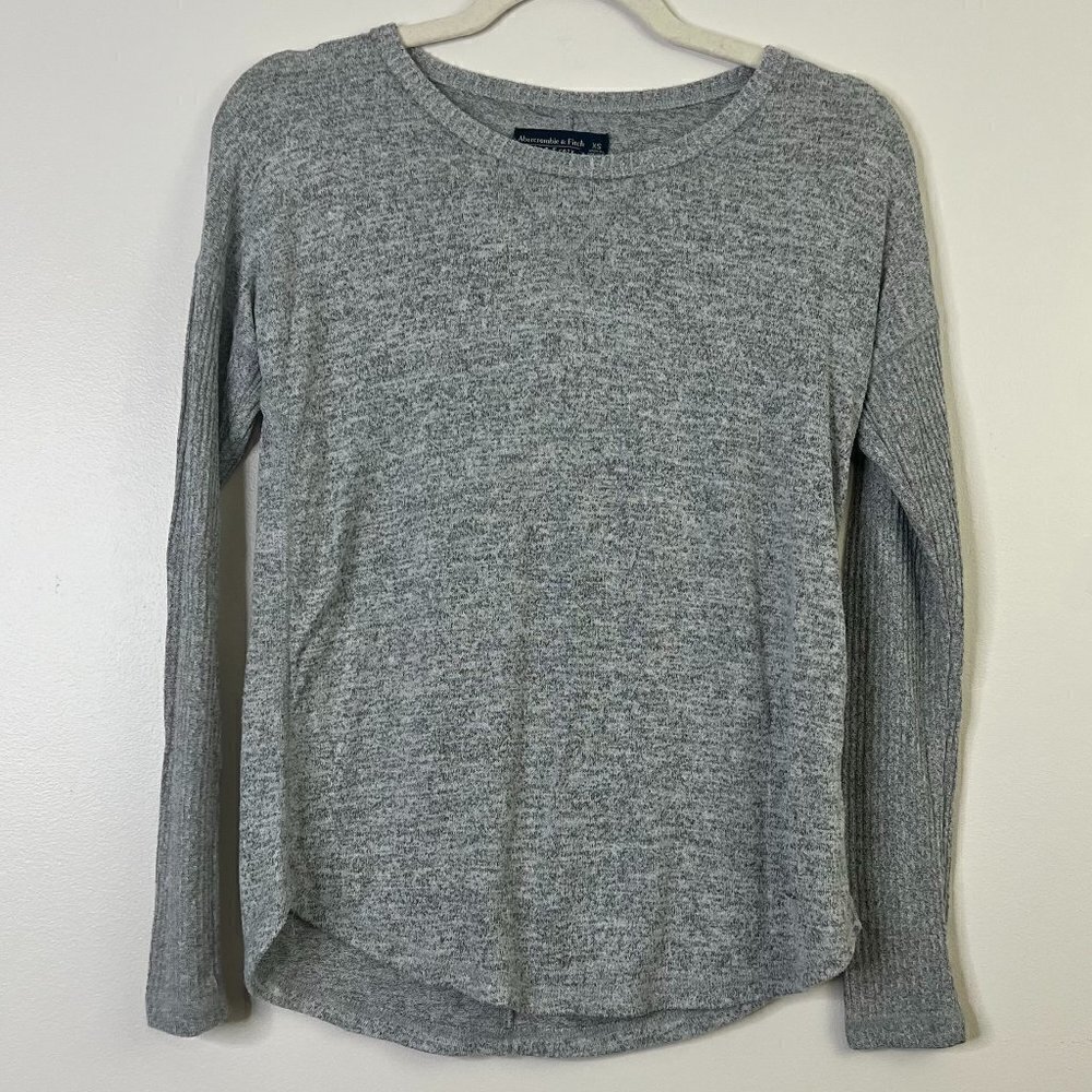 Abercrombie & Fitch Ribbed‎ Sleeve Curve Hem Heather Gray Crewneck Long Sleeve